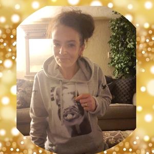 Meet your Posher, Della